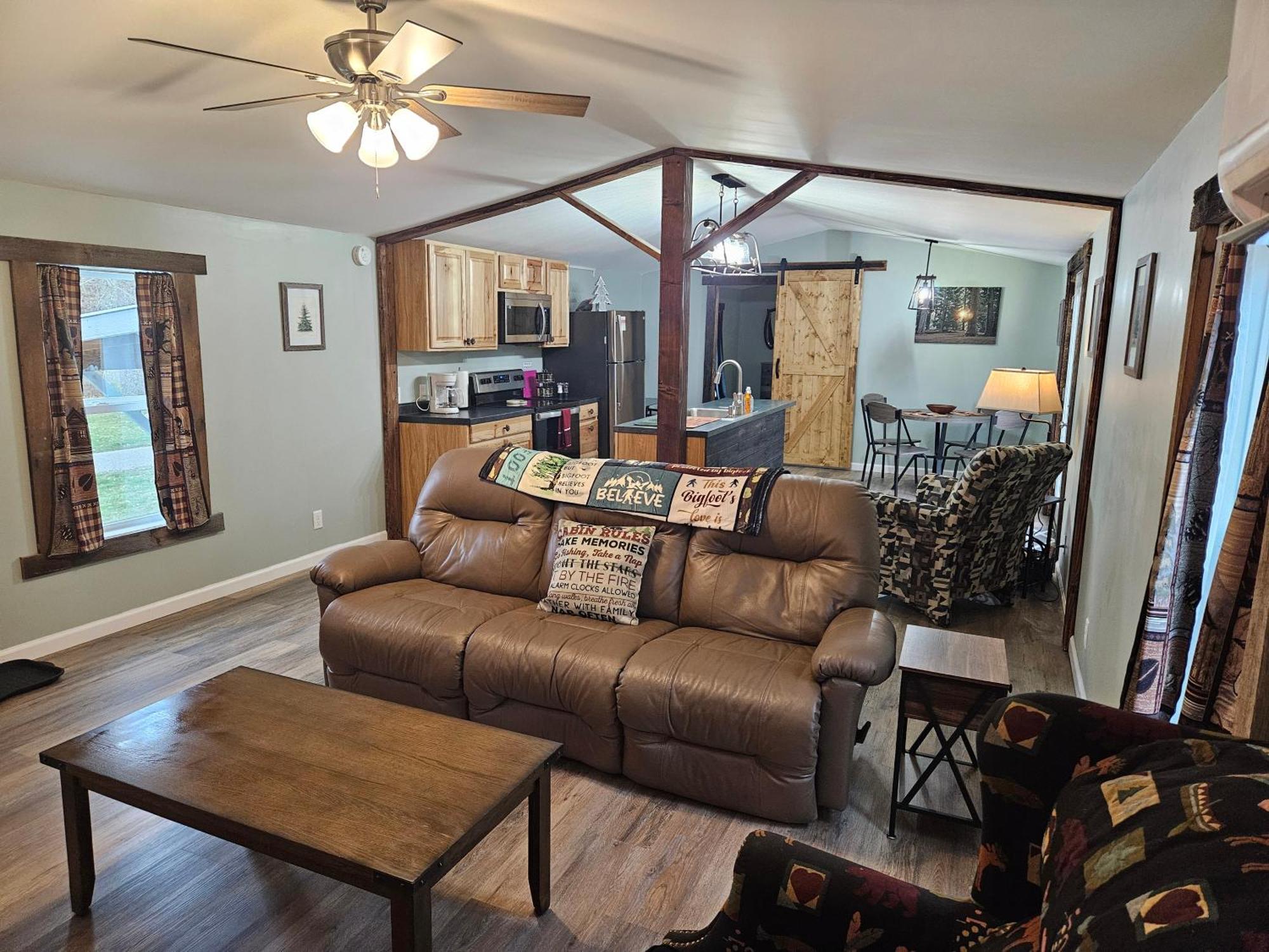 Holiday home Grey Pines At Hocking Vacations Logan